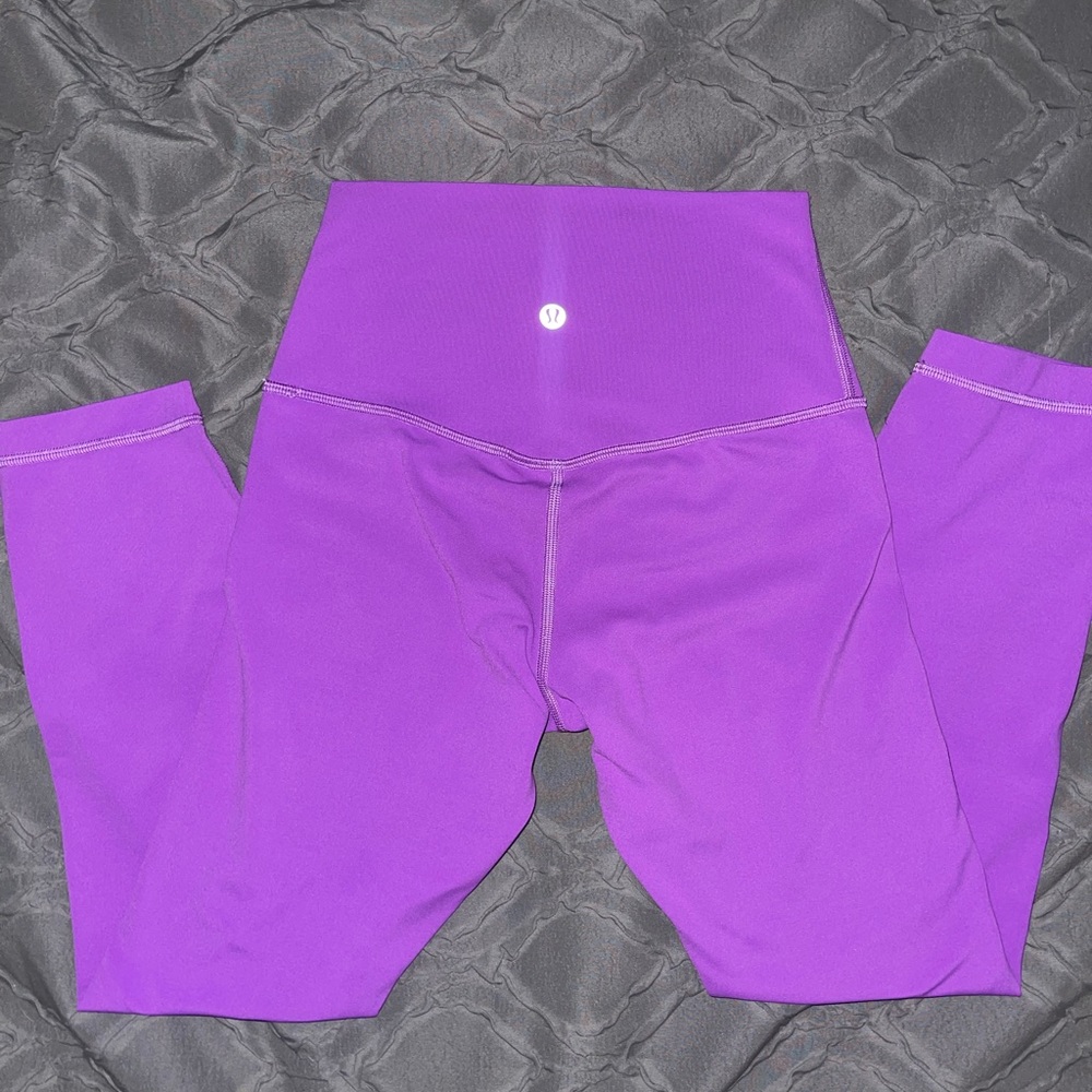 ❗️PRICE IS FIRM❗️Lululemon Align HR Crop 21” - Picture 2 of 5